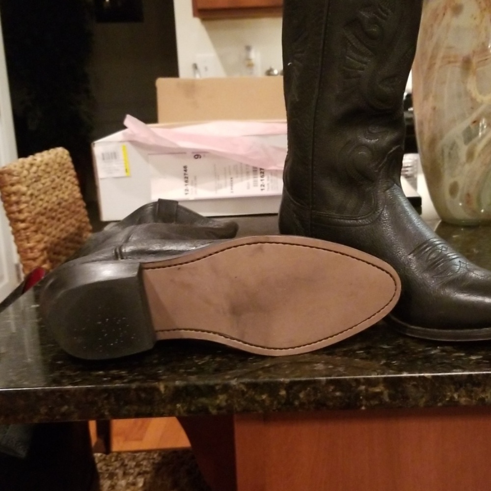 Cowboy boots - Picture 2 of 3
